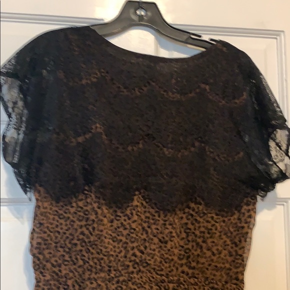 Leopard print with black lace overlay dress - Picture 3 of 10